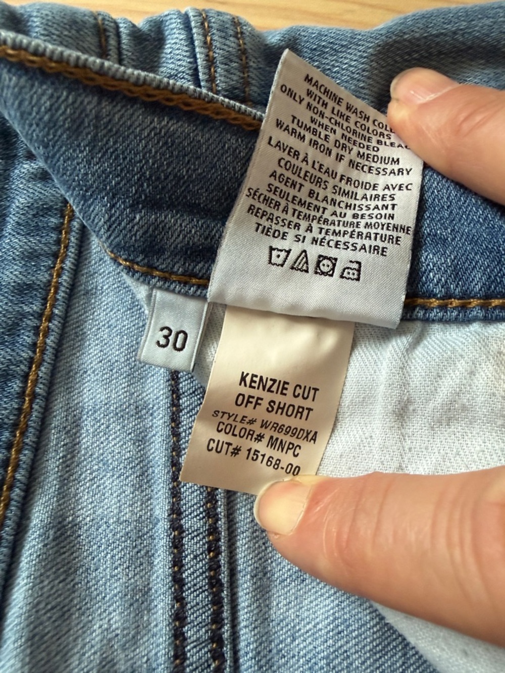 Hudson Jeans Light Blue Distressed Frayed Hem Denim Shorts - Picture 4 of 9